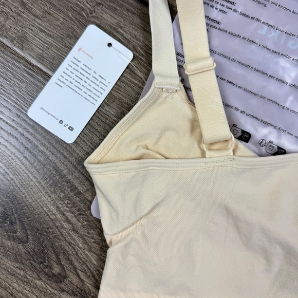 FeelinGirl NWT Smooth Seamless Comfort Wireless Bra, Butter Cream L - Stretchy - Picture 6 of 9